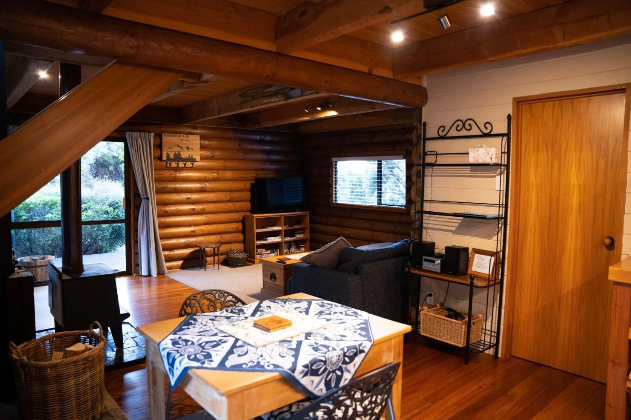 Totara Lodge - Unwind, Relax & Enjoy - Mt Lyford ภายนอก รูปภาพ