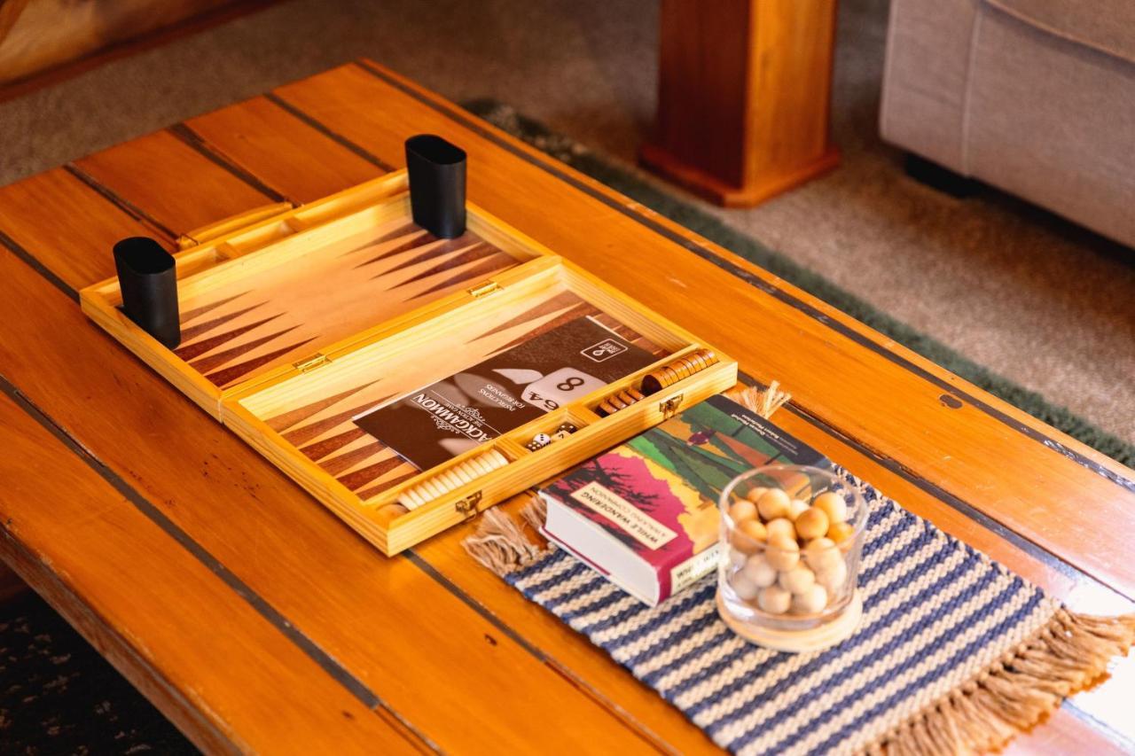 Totara Lodge - Unwind, Relax & Enjoy - Mt Lyford ภายนอก รูปภาพ